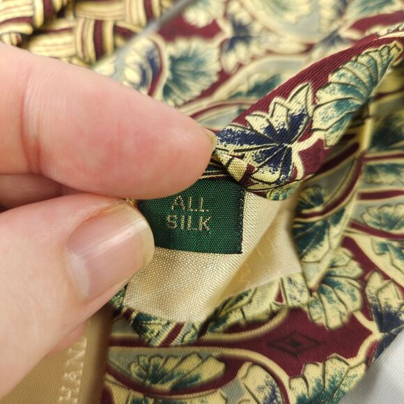 2 Tom James Floral & Geometric Silk Ties Made in The USA - Picture 5 of 10